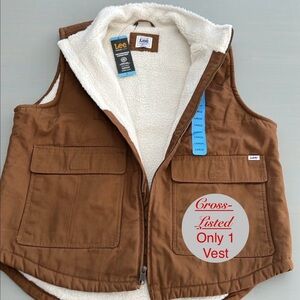 Lee “The Workwear Canvas Vest” Sherpa Lined in Tobacco